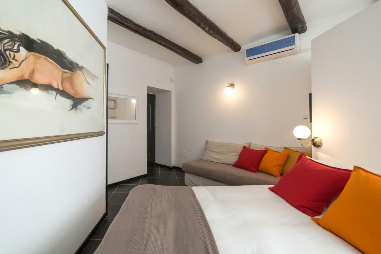 Futura Retro Hotel Salerno Exterior photo